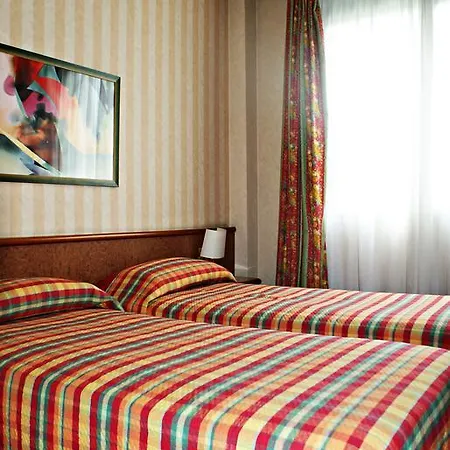 Meditur Hotel 4*
